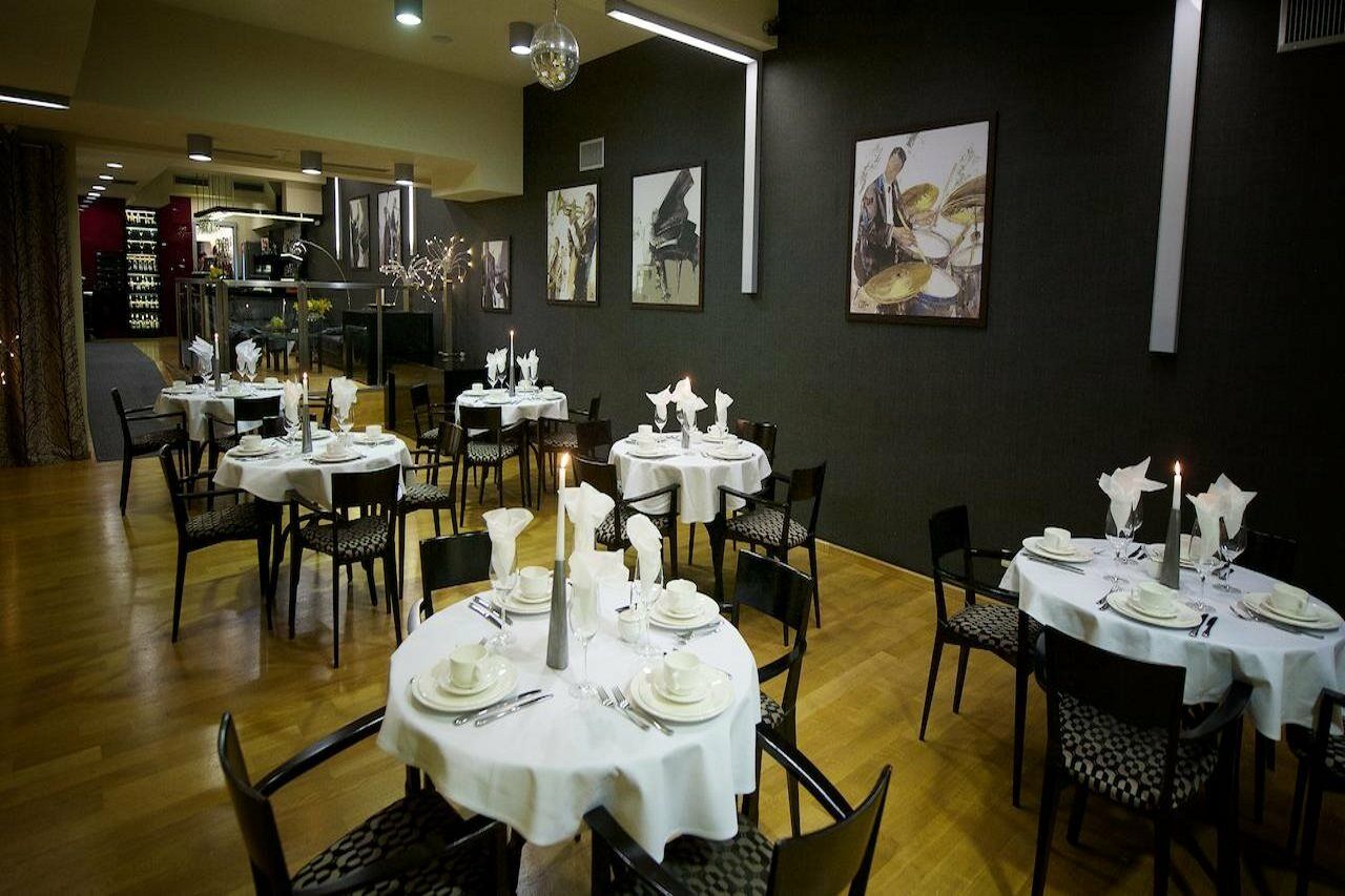 Готель Centrum Business 4*